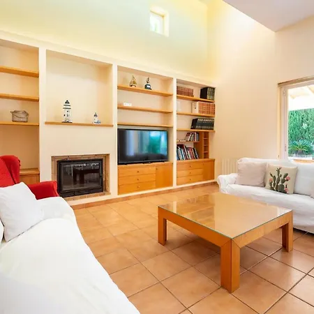 Cali Villa *